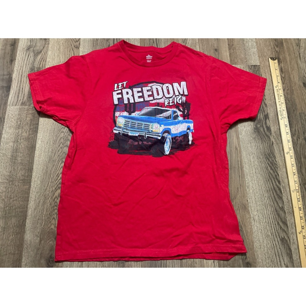 Celebrate Patriotic Shirt, Men's Size Large, Red, Let Freedom Ring Truck